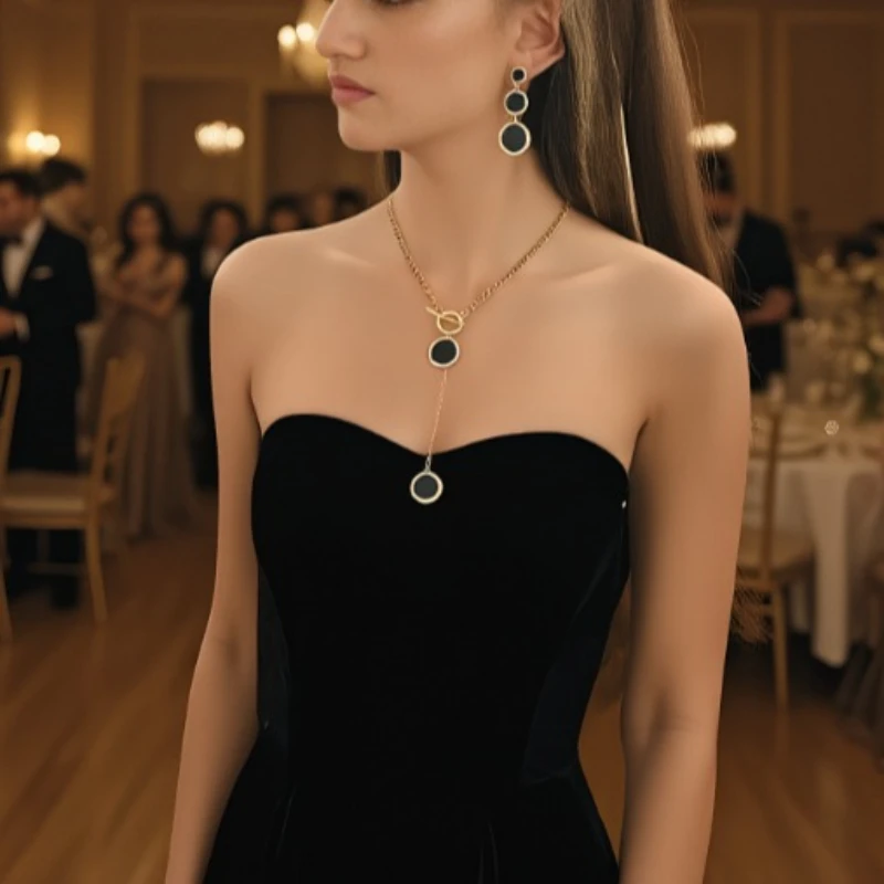 Juego de Joyería Elegante y Moderno de 3 Piezas para Mujer, Collar Largo con Círculos Geométricos, Gargantilla de Metal Clásica, Aretes para Uso Diario Informal, Regalo 1 Juego de Joyería Elegante y Moderno de 3 Piezas para Mujer, Collar Largo con Círculos Geométricos, Gargantilla de Metal Clásica, Aretes para Uso Diario Informal, Regalo 1
