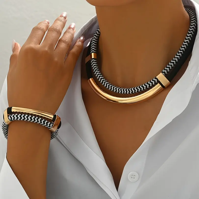Conjunto de 2 uds de nueva moda, tubo de Metal grueso de doble línea en blanco y negro, conjunto de pulsera y collar estilo Hip-Hop exagerado para uso diario 1