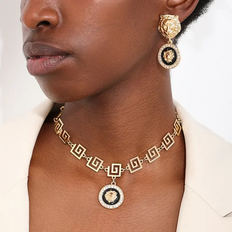 3 uds nueva joyería barroca real de moda para mujer accesorios de fiesta conjunto de pendientes y collar de cristal con cabeza de león de lujo 2