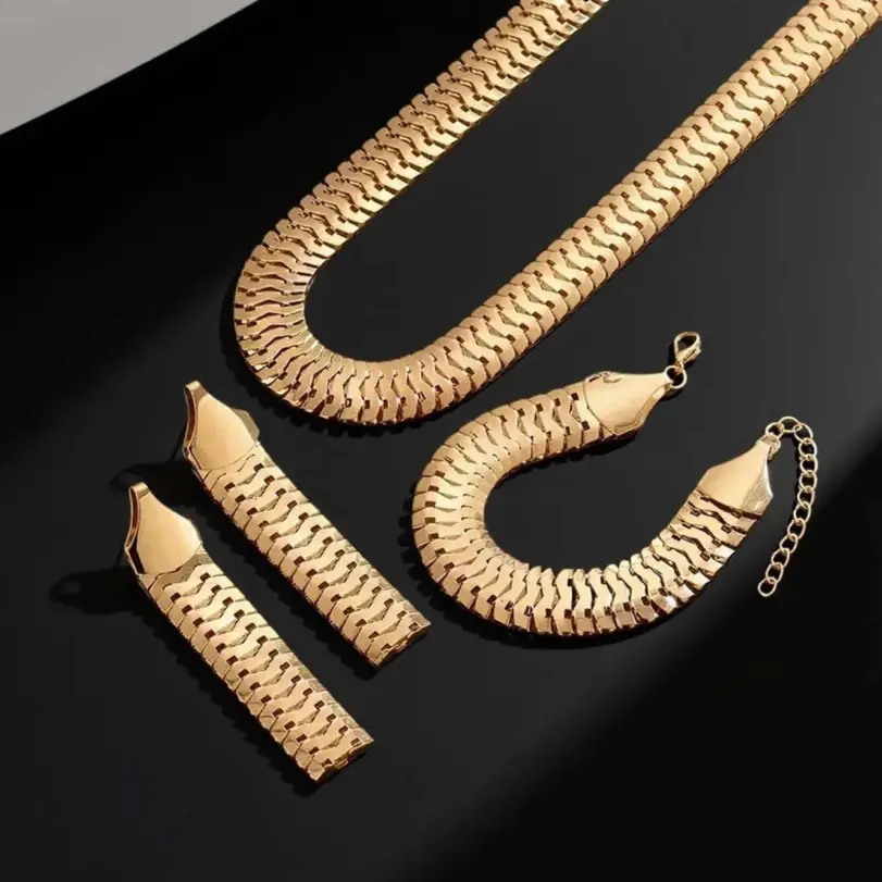 Juego de Joyería Vintage Elegante de 4 Piezas para Mujer, Collar con Forma de Espina de Serpiente, Gargantilla de Metal Clásica, Aretes para Uso Diario Informal, Regalo 5