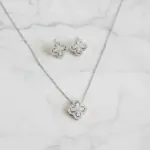 Conjunto de joyería Vintage elegante para mujer, collar de trébol de cuatro hojas, gargantilla de cristal brillante, pendientes de boda para fiesta, 3 uds. 1