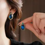 Juego de Joyería Vintage Elegante de 3 Piezas para Mujer, Collar con Piedras de Imitación Ovaladas, Gargantilla de Cristal Azul Brillante, Aretes para Novia, Boda, Fiesta 4