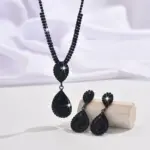 Conjunto de 3 uds de pendientes y collar con forma de lágrima negra de lujo discreto para mujer, accesorios de moda diarios para fiesta y Festival de Música 4