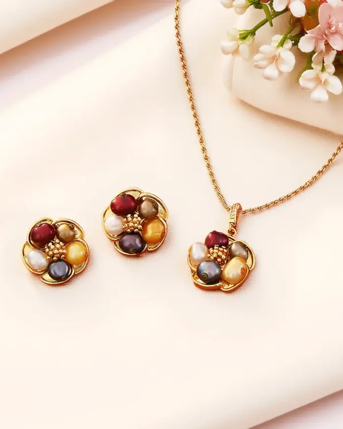 Juego de Joyería Vintage Elegante de 3 Piezas para Mujer, Collar de Perlas y Flores, Gargantilla de Cristal Brillante, Aretes de Novia para Boda y Fiesta 1