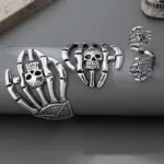 Brazalete vintage con calavera, anillo de dedo retro de esqueleto para Halloween, joyería ajustable de puño abierto, colección única de joyería para motociclistas 3