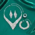 Conjunto de Joyería de Moda 2026: Collar de Pedrería Multicadena Atrevido y Pendientes Brillantes Plateados - Kit Clásico para Fiesta de Graduación 3