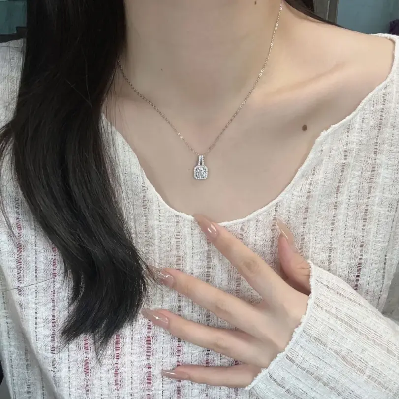 Collar cuadrado clásico de Plata de Ley 925 para mujer, joyería de lujo, moissanita de 1 quilate, collar deslumbrante de Color D para fecha a juego 2