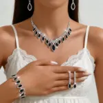 Conjunto de Joyería Negra de Lujo, Elegante Collar, Aretes y Brazalete con Cristales Brillantes, Conjunto de Boda para Mujer, Regalo para Fiesta Nocturna 3