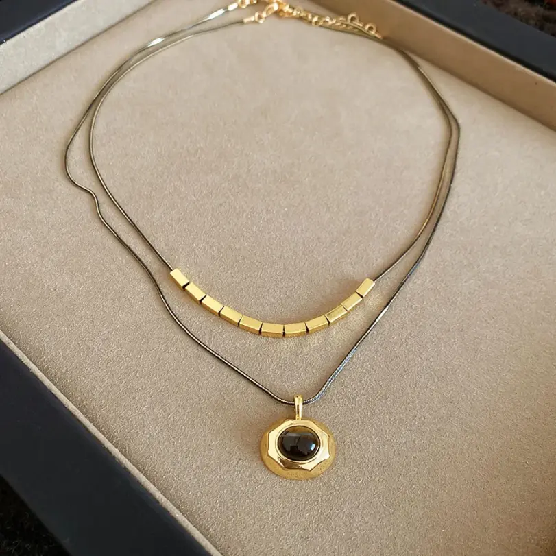 Juego de Joyería Vintage Elegante de 4 Piezas para Mujer, Collar con Gotas de Agua Circulares, Gargantilla de Metal Dorado, Aretes para Uso Diario, Regalo 5