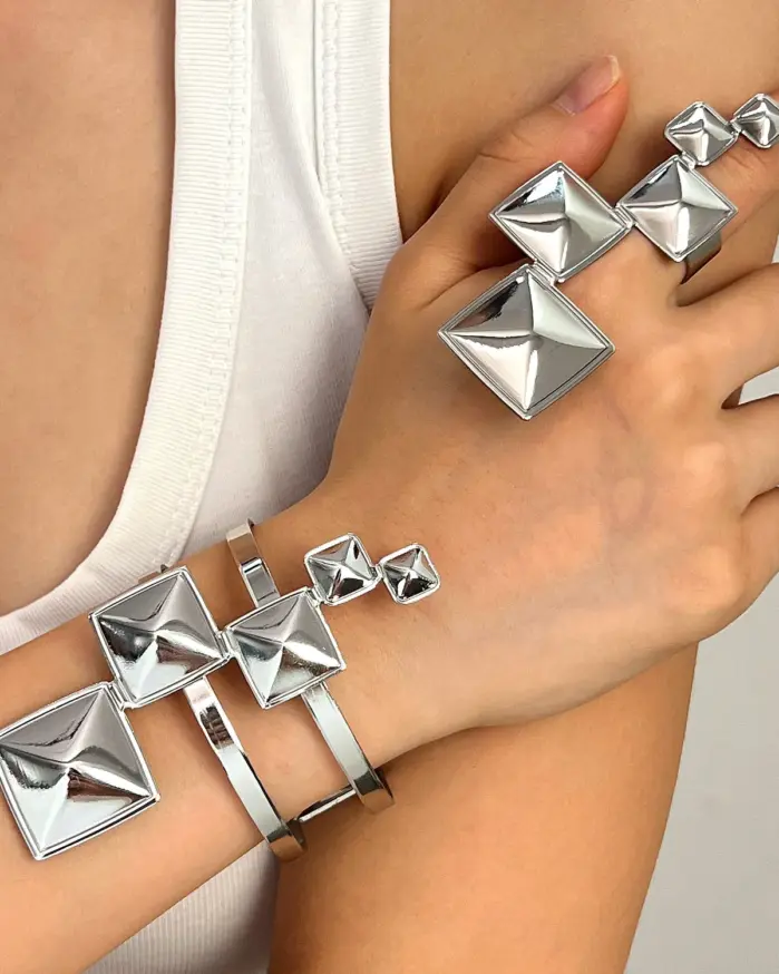Anillos Abiertos Cuadrados Geométricos Atrevidos con Cadena de Eslabones, Pulsera de Puño de Diseño Distintivo y Pulsera Estilo Punk para Mujer, Regalo para Fiesta 2
