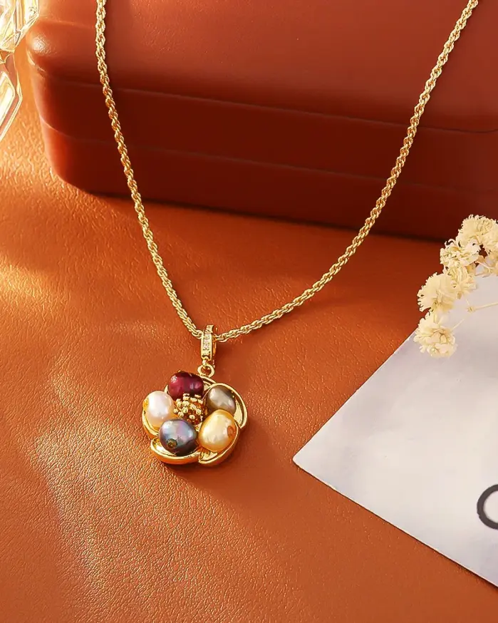 Juego de Joyería Vintage Elegante de 3 Piezas para Mujer, Collar de Perlas y Flores, Gargantilla de Cristal Brillante, Aretes de Novia para Boda y Fiesta 2
