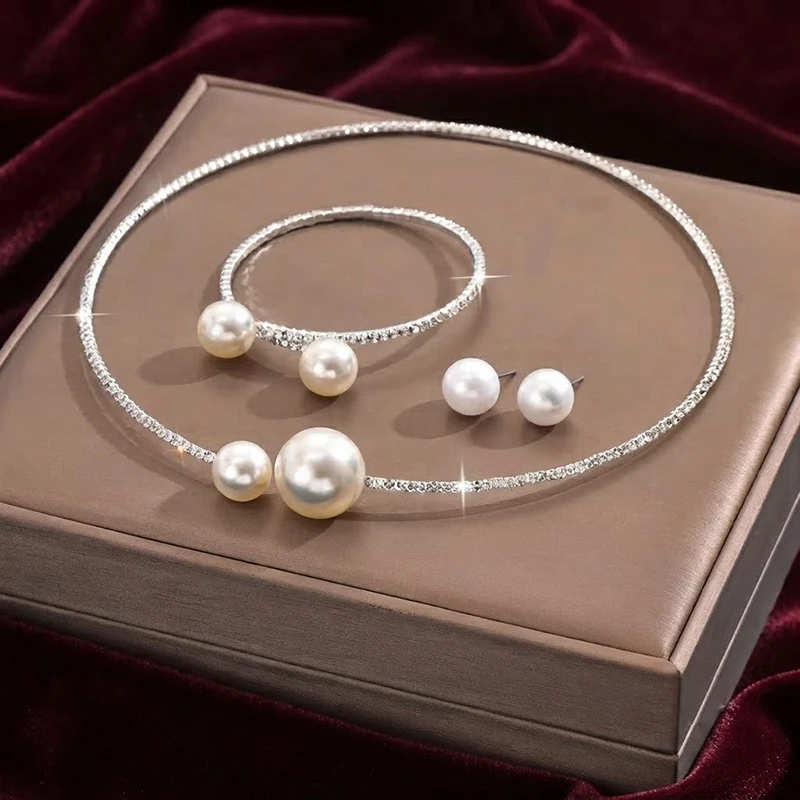 Conjunto de Joyería Nupcial: Collar Gargantilla, Pendientes y Pulsera con Perlas Redondas Brillantes Graduadas para Gala, Baile de Graduación y Eventos Formales, en Caja. 1 Conjunto de Joyería Nupcial: Collar Gargantilla, Pendientes y Pulsera con Perlas Redondas Brillantes Graduadas para Gala, Baile de Graduación y Eventos Formales, en Caja. 1