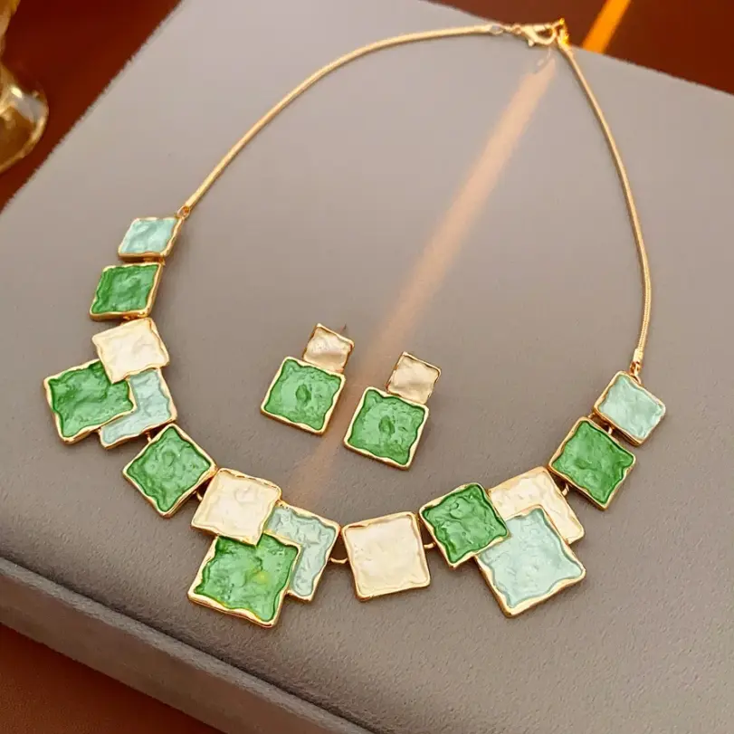 Juego de Joyería Vintage Elegante de 3 Piezas para Mujer, Collar con Cristales Brillantes y Gotas Azules Cuadradas, Gargantilla, Aretes para Novia, Boda, Fiesta 4