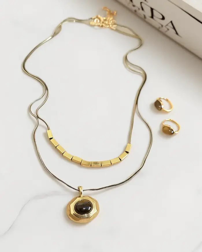 Juego de Joyería Vintage Elegante de 4 Piezas para Mujer, Collar con Gotas de Agua Circulares, Gargantilla de Metal Dorado, Aretes para Uso Diario, Regalo 1