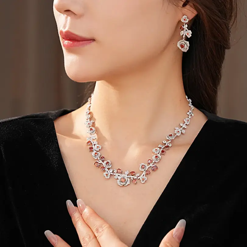 Juego de Joyería Vintage Elegante de 3 Piezas para Mujer, Collar con Cristales de Imitación de Rosa, Gargantilla Brillante, Aretes de Cristal para Novia, Boda, Fiesta 2