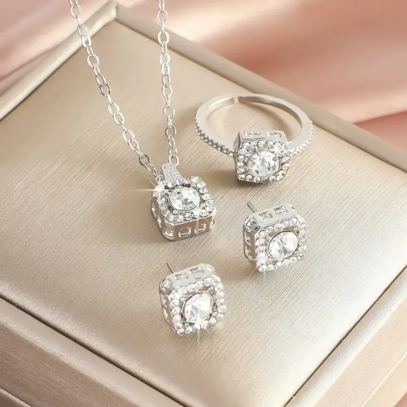 Conjunto de joyería Vintage elegante para mujer, lujoso collar con incrustaciones de circón, gargantilla de cristal brillante, pendientes de boda para fiesta, 4 Uds. 3