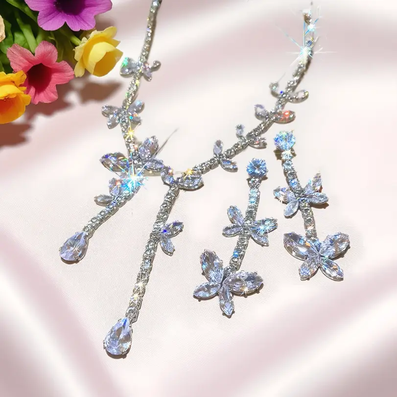 Juego de Joyería Vintage Elegante de 3 Piezas para Mujer, Collar con Borla de Mariposa, Gargantilla de Cristal Brillante, Pendientes de Novia para Boda, Fiesta 1