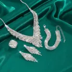 Conjunto de Joyería de Moda 2026: Collar de Pedrería Multicadena Atrevido y Pendientes Brillantes Plateados - Kit Clásico para Fiesta de Graduación 4