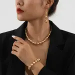Juego de Joyería Elegante y Moderno de 4 Piezas para Mujer, Collar de Cuentas Doradas, Gargantilla Esférica de Metal, Pendientes para Uso Diario Informal 2
