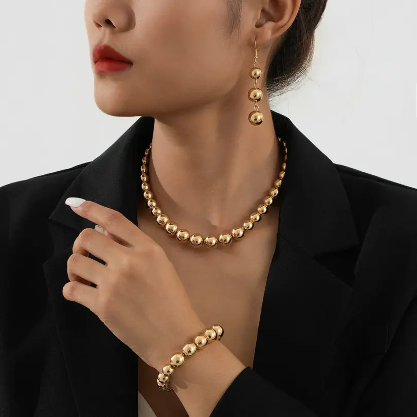 Juego de Joyería Elegante y Moderno de 4 Piezas para Mujer, Collar de Cuentas Doradas, Gargantilla Esférica de Metal, Pendientes para Uso Diario Informal 2