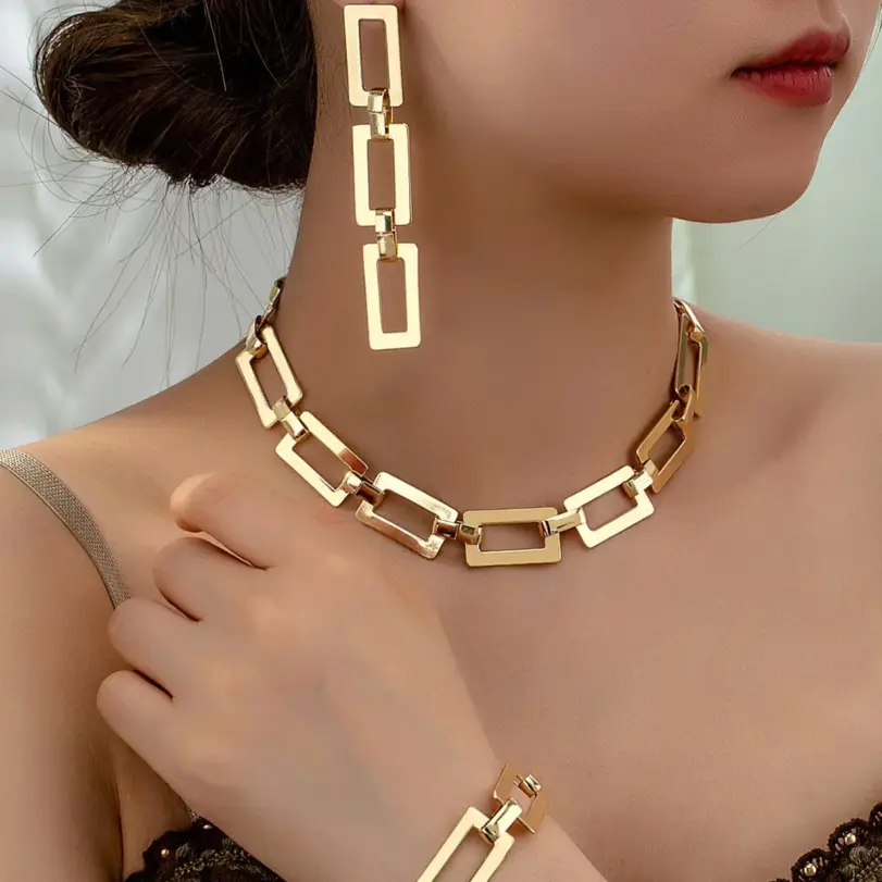 Juego de 3/4 piezas de pulseras y collares de cadena geométrica hueca de color dorado a la moda para mujer y niña, nuevo conjunto de moda que no se desvanece 1
