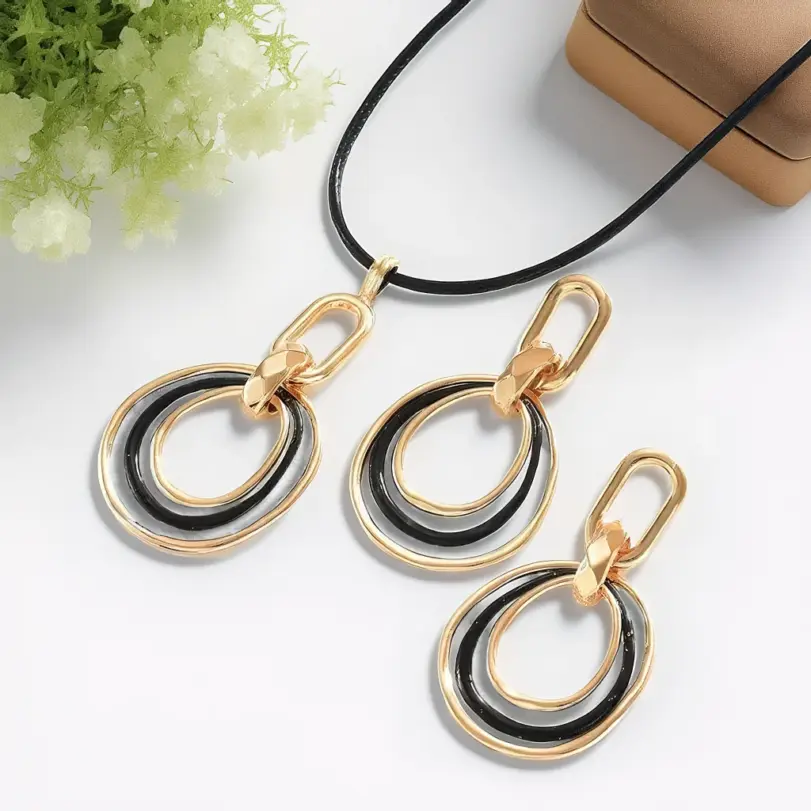 Juego de Joyería Elegante y Moderno de 3 Piezas para Mujer, Collar Largo con Doble Aro, Gargantilla Clásica de Metal, Uso Diario Informal, Aretes Dorados, Regalo 1 Juego de Joyería Elegante y Moderno de 3 Piezas para Mujer, Collar Largo con Doble Aro, Gargantilla Clásica de Metal, Uso Diario Informal, Aretes Dorados, Regalo 1