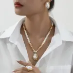 Juego de 4 Piezas de Aretes, Collar y Anillo Artificiales Elegantes y Retro, Perfecto para el Uso Diario de las Mujeres, Regalo para Fiestas 1