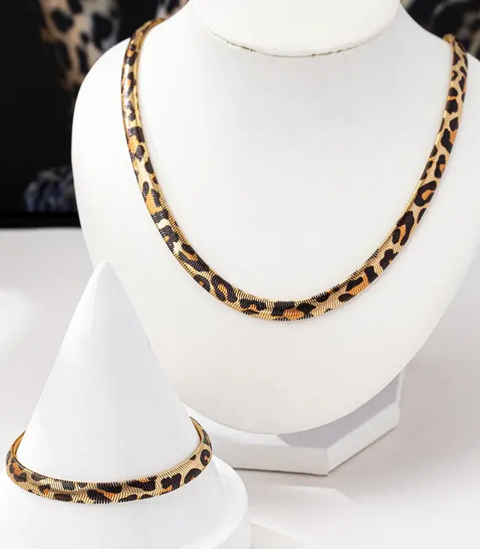 Conjunto de collar y pulsera de cadena de serpiente con estampado de leopardo para mujer, joyería de moda, accesorios de uso diario, regalos de nuevos estilos, 2 uds. 2