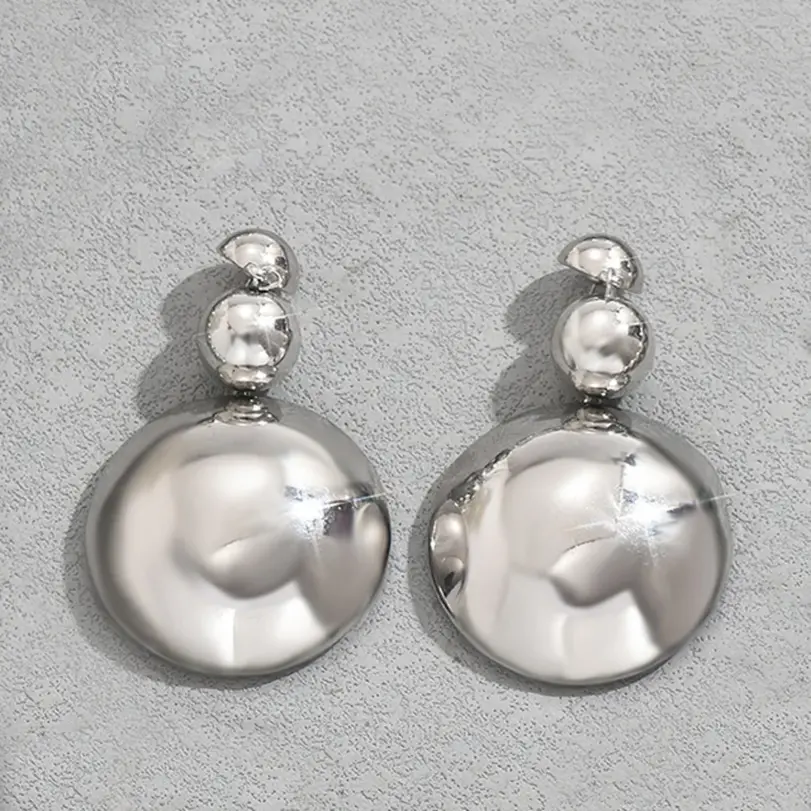 Conjunto de collar y pendientes vintage de cuentas lisas extragrandes, con dije de disco redondo grande brillante, estilo europeo americano moderno para uso diario 5