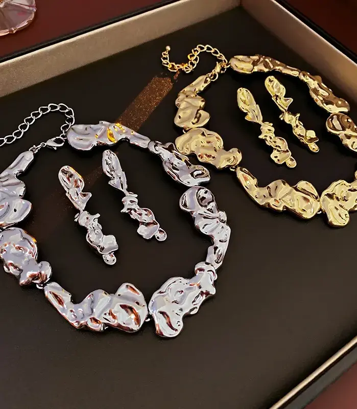 Conjunto de Joyería para Mujer, Collar Gargantilla Dorado y Aretes, para Fiesta Nocturna, Elegante Joyería de Metal Fundido, Regalo 2