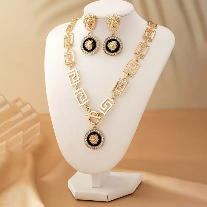 3 uds nueva joyería barroca real de moda para mujer accesorios de fiesta conjunto de pendientes y collar de cristal con cabeza de león de lujo 3