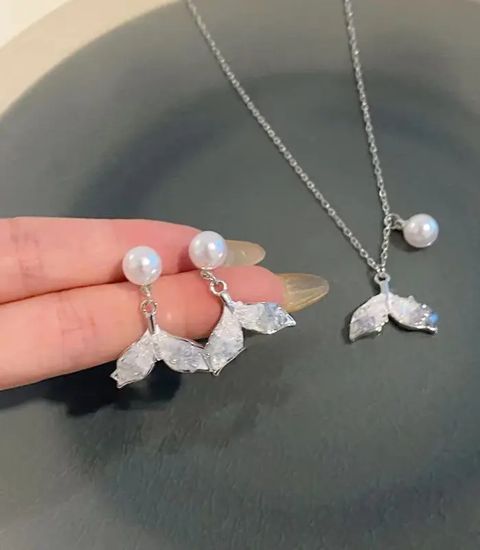 Conjunto de collar de perlas con diseño de cola de pez, estilo nicho francés, cadena para clavícula, joyería de verano para mujer, aretes. 2