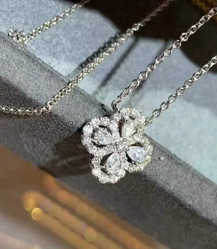 Conjunto de joyería Vintage elegante para mujer, collar de trébol de cuatro hojas, gargantilla de cristal brillante, pendientes de boda para fiesta, 3 uds. 2