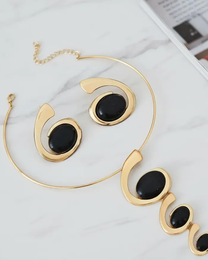 Juego de Joyería Elegante y Moderno de 3 Piezas para Mujer, Collar con Forma de Caracol en Espiral, Gargantilla de Metal Dorado, Aretes para Uso Diario Informal, Regalo 1