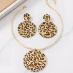 Juego de Joyería Elegante y Moderno de 3 Piezas para Mujer, Collar Circular con Estampado de Leopardo, Gargantilla de Metal Clásica, Aretes para Uso Diario Informal, Regalo 1