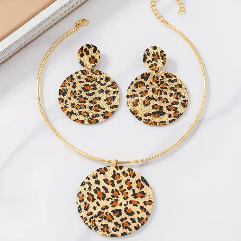 Juego de Joyería Elegante y Moderno de 3 Piezas para Mujer, Collar Circular con Estampado de Leopardo, Gargantilla de Metal Clásica, Aretes para Uso Diario Informal, Regalo 1