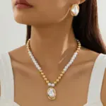 Juego de 4 Piezas de Aretes, Collar y Anillo Artificiales Elegantes y Retro, Perfecto para el Uso Diario de las Mujeres, Regalo para Fiestas 2
