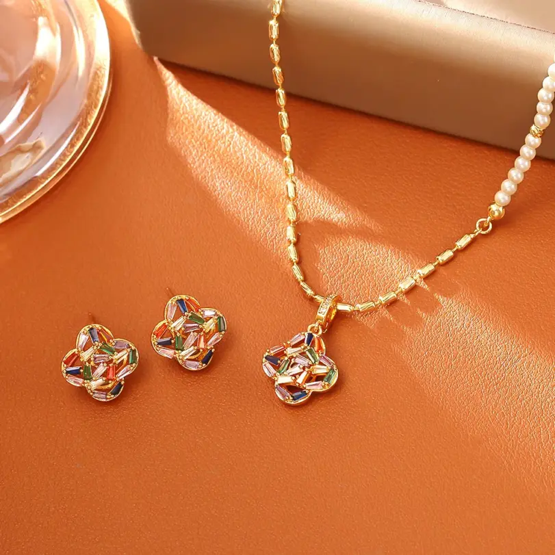 Juego de Joyería Vintage Elegante de 3 Piezas para Mujer, Collar con Trébol de Cuatro Hojas Colorido, Gargantilla de Cristal Brillante, Aretes para Novia, Boda, Fiesta 2