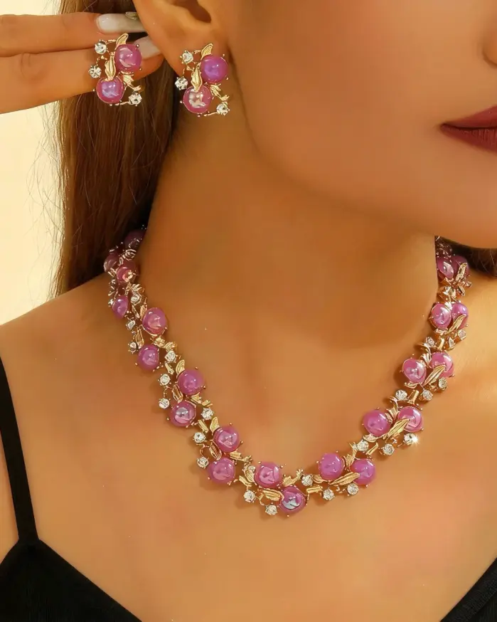 Conjunto de Joyería Vintage con Hojas Florales y Pedrería, Collar con Gema Redonda Rosa Incrustada, Pendientes de Botón, Lujoso y Elegante 1