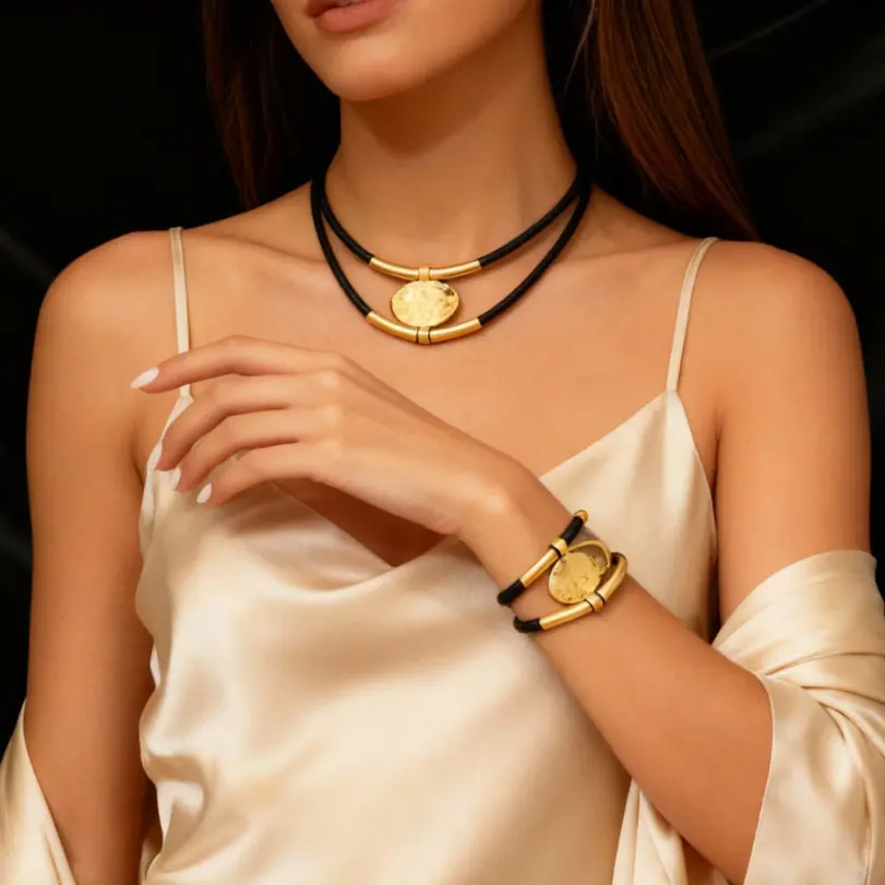 Conjunto de joyería Vintage elegante para mujer, collar de tubo de Metal de doble capa, Gargantilla dorada, pulsera, regalo para el lugar de trabajo, 2 uds. 1 Conjunto de joyería Vintage elegante para mujer, collar de tubo de Metal de doble capa, Gargantilla dorada, pulsera, regalo para el lugar de trabajo, 2 uds. 1