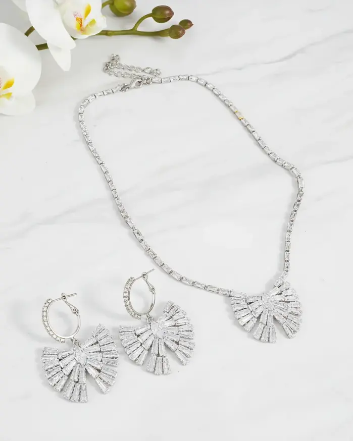 Juego de Joyería Vintage Elegante de 3 Piezas para Mujer, Collar con Incrustaciones de Circonita, Gargantilla de Cristal Brillante, Aretes de Novia para Boda, Fiesta 1