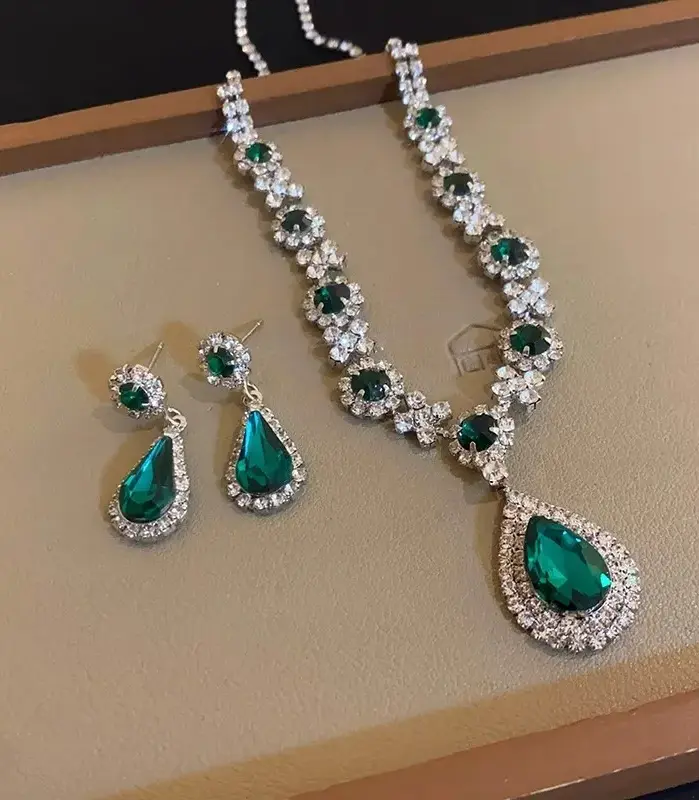 Conjunto de Joyería de Fantasía Verde Esmeralda, Collar de Cristal en Forma de Lágrima, Aretes de Halo con Pedrería, Accesorios para Baile de Graduación, Concurso de Belleza, Boda, Unisex 1
