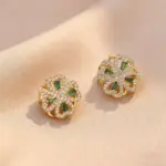 Juego de Joyería Elegante y Moderno de 5 Piezas para Mujer, Collar con Flor de Cuatro Hojas Giratoria, Gargantilla de Metal Clásica, Aretes para Uso Diario Informal 5